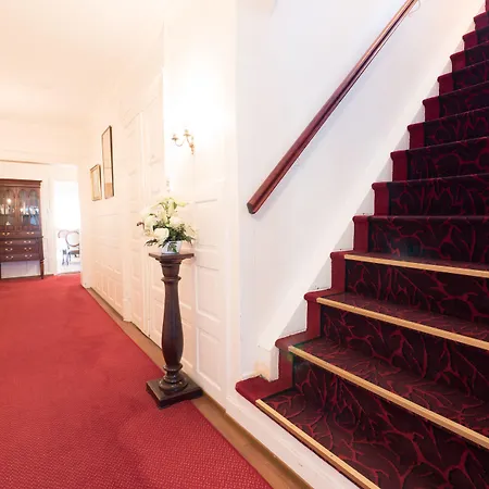 بيت ريفي Den Gamle Graensekro 3*