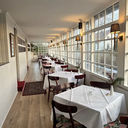 Den Gamle Graensekro Fogadó 3*