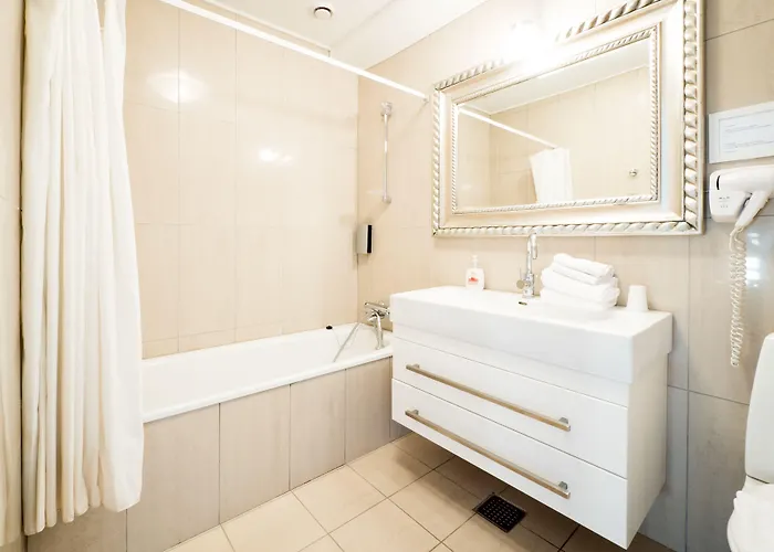 Gasthof Den Gamle Graensekro